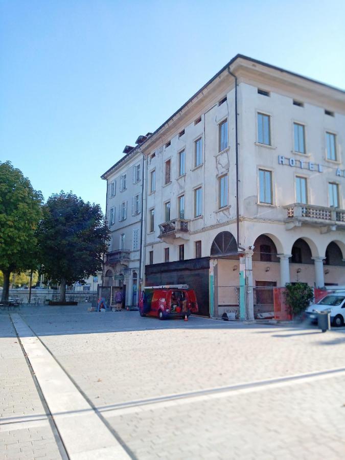 Palazzo Clerici Luino Exterior foto